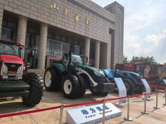 <b>鞭策学问共享取技</b>