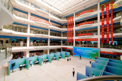 既有校方食物人员